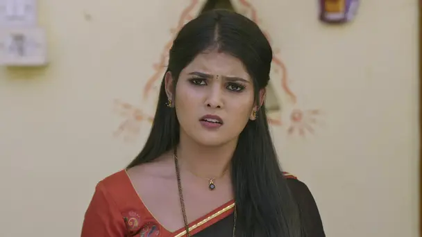 Jhansi Attempts to Convince Raghu