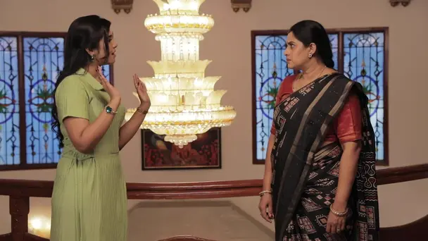 Sivagami Cautions Vennila