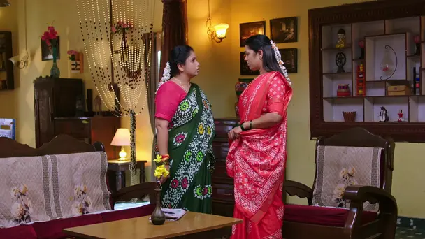 Girija Warns Priya