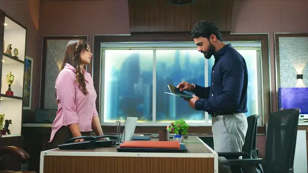 Madhu Rejects Arjun's Love