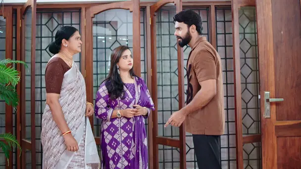 Kiran Tells Karthika About the Risk