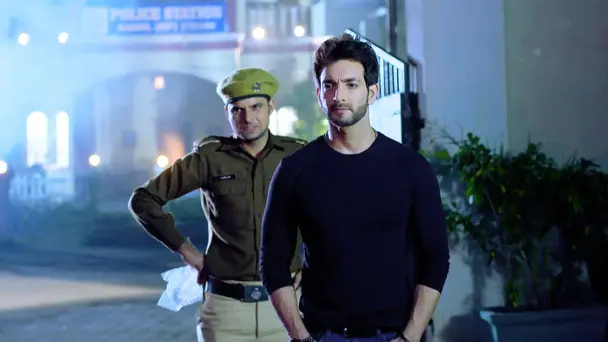 Lakshya feels suspicious