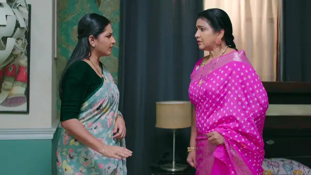 Avani Blackmails Rajeswari