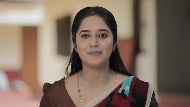 Kanmani Surprises Kaveri, Sarasu