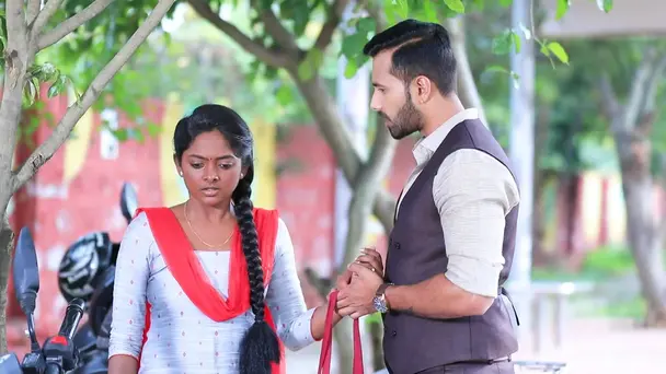 Bhupathi comes clean to Nakshatra
