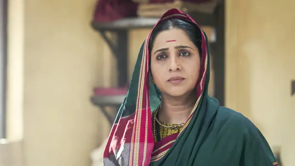 Savitribai Faces a Choice