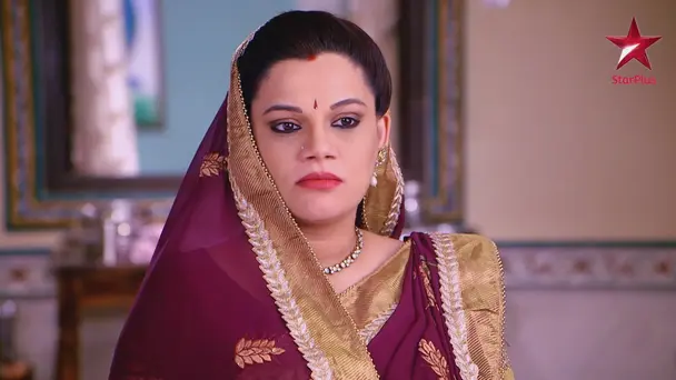 Meenakshi feels jealous