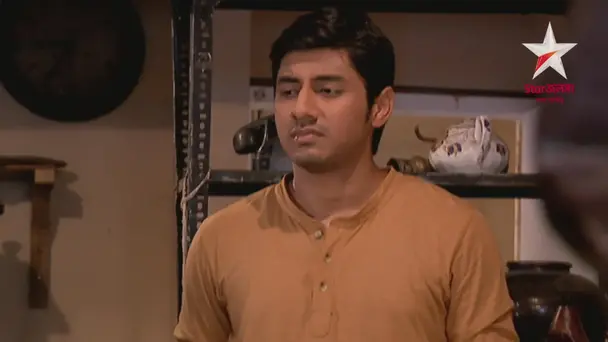 Abhimanyu tricks the police