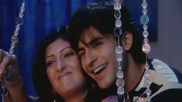 Sumit, Kumkum Spend Night Together