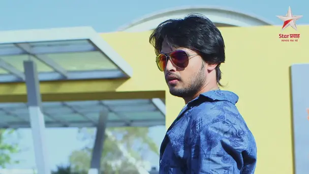 Deva locks the college