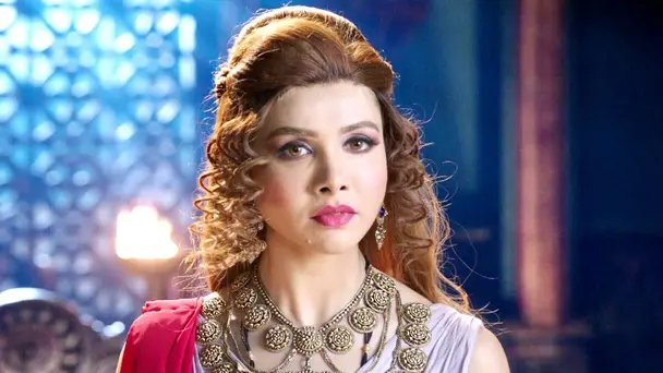 Helena Provokes Chandragupta