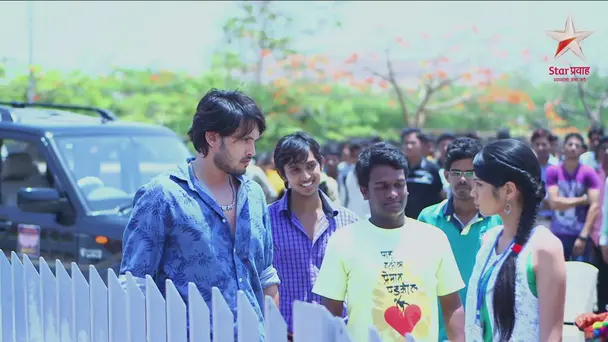 Deva asks Veda for a kiss!