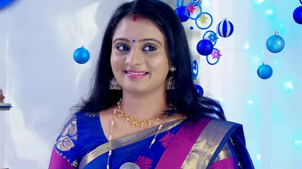 Meenakshi Impresses Everyone