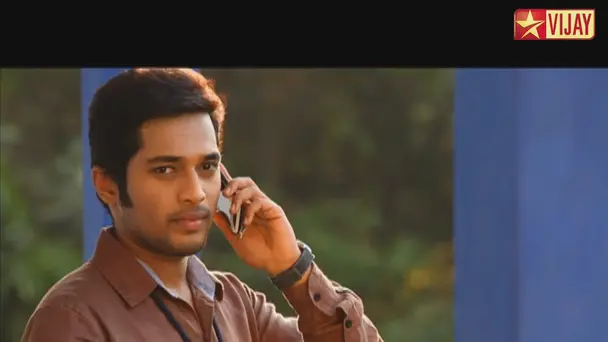 Raji gifts Karthik a bracelet