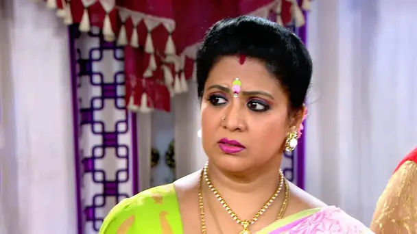 Urmila Worried About Meera