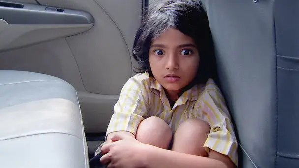 Potol Gets Locked In Aditi's Car!