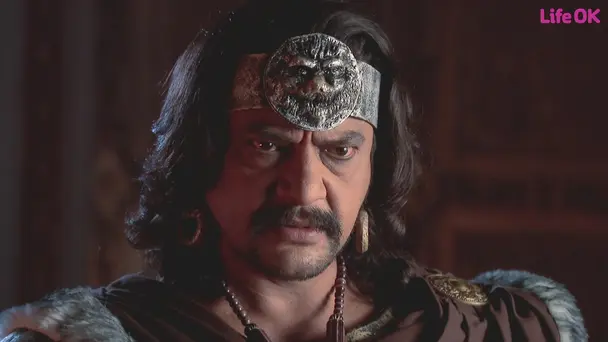 Tarakasur attacks Devraj Indra