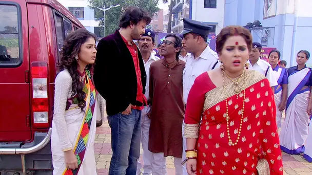 Aditi, Ratan Arrested!