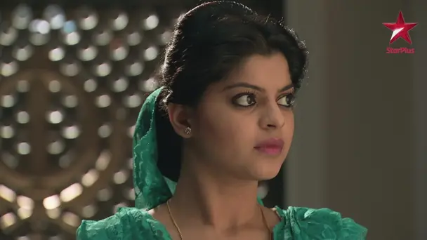 Veera seeks Ratan's blessings