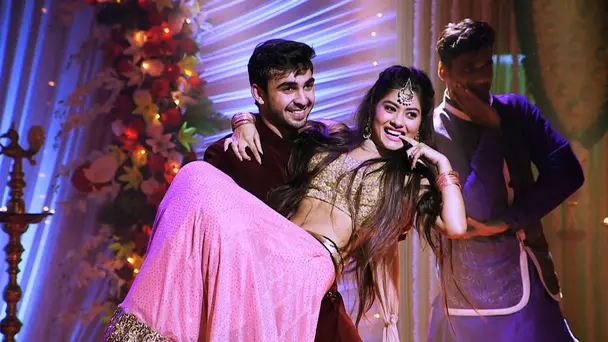 Raman, Ishita's Sangeet