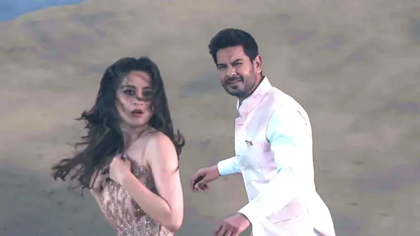 Madhav, Kamini In A Sandstorm!