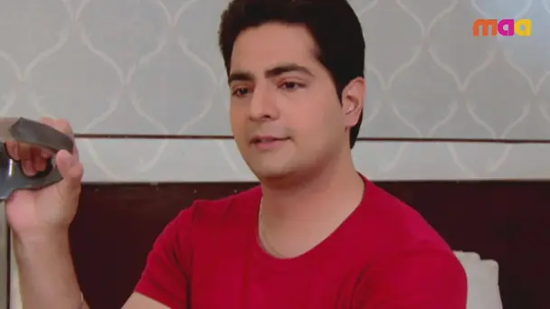 Karthik Feels Insecure