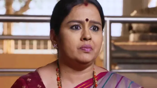 Girija Humiliates Sindhu