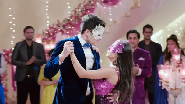 Vidhaan, Kaira Surprise Everyone