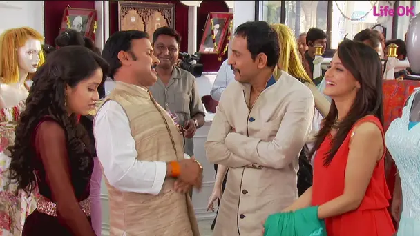 Raghavendra goes to a politician