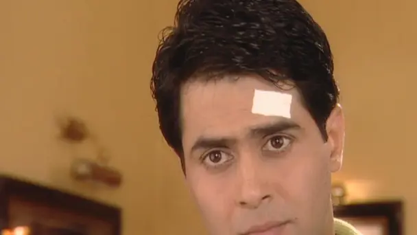 Abhay Suspects Kumkum's Identity