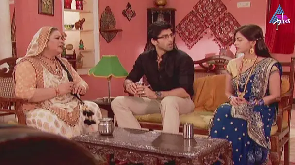 Akash takes Preethi away