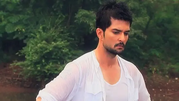 Aditya Confesses his Love