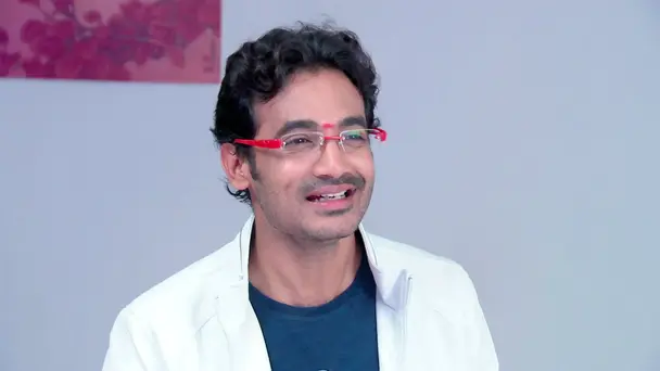 Will Abhi See His Dream Girl?