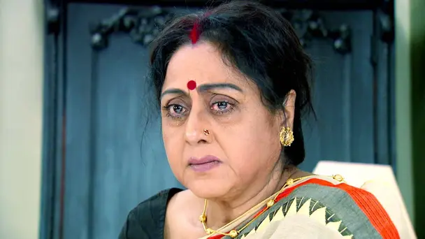 Lata's Health Deteriorates