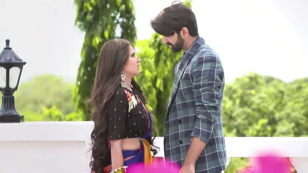 Shalini Obeys Adwait