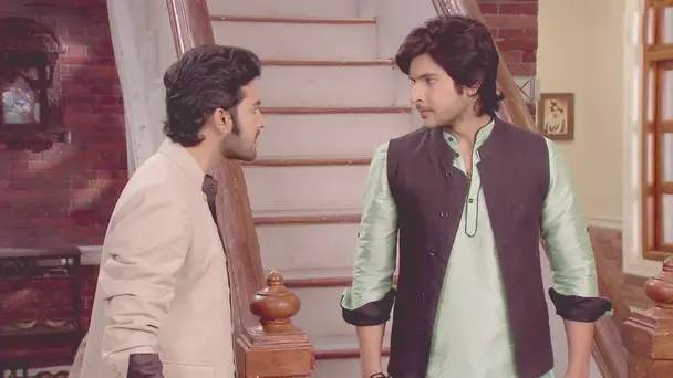 Pandi Tries to Woo Veera