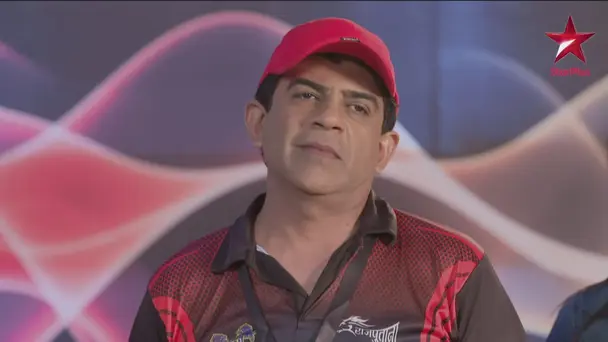 Sooraj scores for his team!