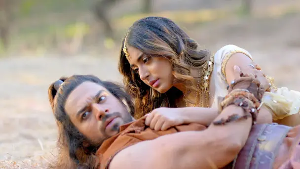 Virendra Rescues Chandrakanta