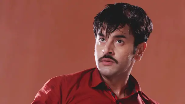 Ravish Attacks A Security Guard