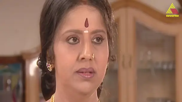 Amrutha adds ghee to the pickle