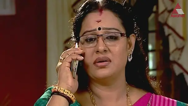 Jail warden Vilasini and Priya forces Sruthi