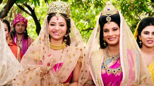 Nandni's Special Gift For Chandra