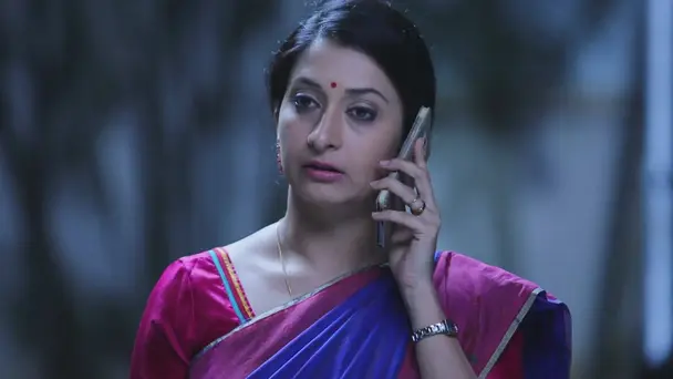 Revathy Gets A Late Night Call