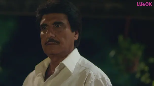 Amar decides to pay the ransom