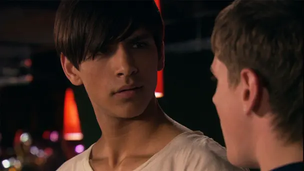 Skins Tamil