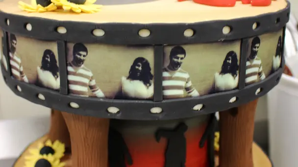 Wedding Cake of Hor...