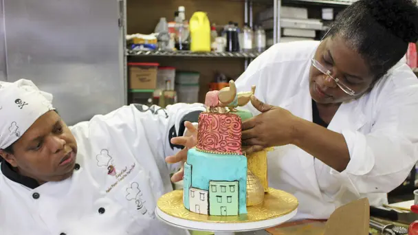 Taj Mahal Wedding Cake