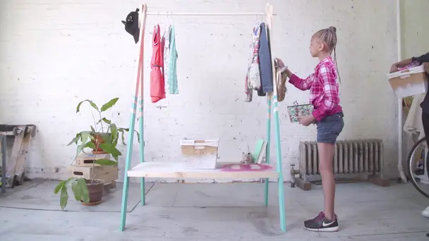 DIY Kids Clothing Rack