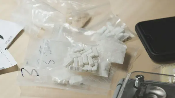 The Thugs of Drugs