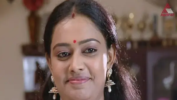 Prasad and Pooja arrive at Palat